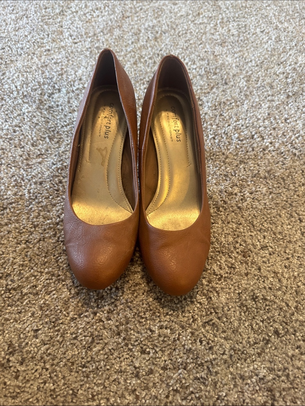 comfort plus by Predictions Tan/Brown Round-Toe Women's Pumps